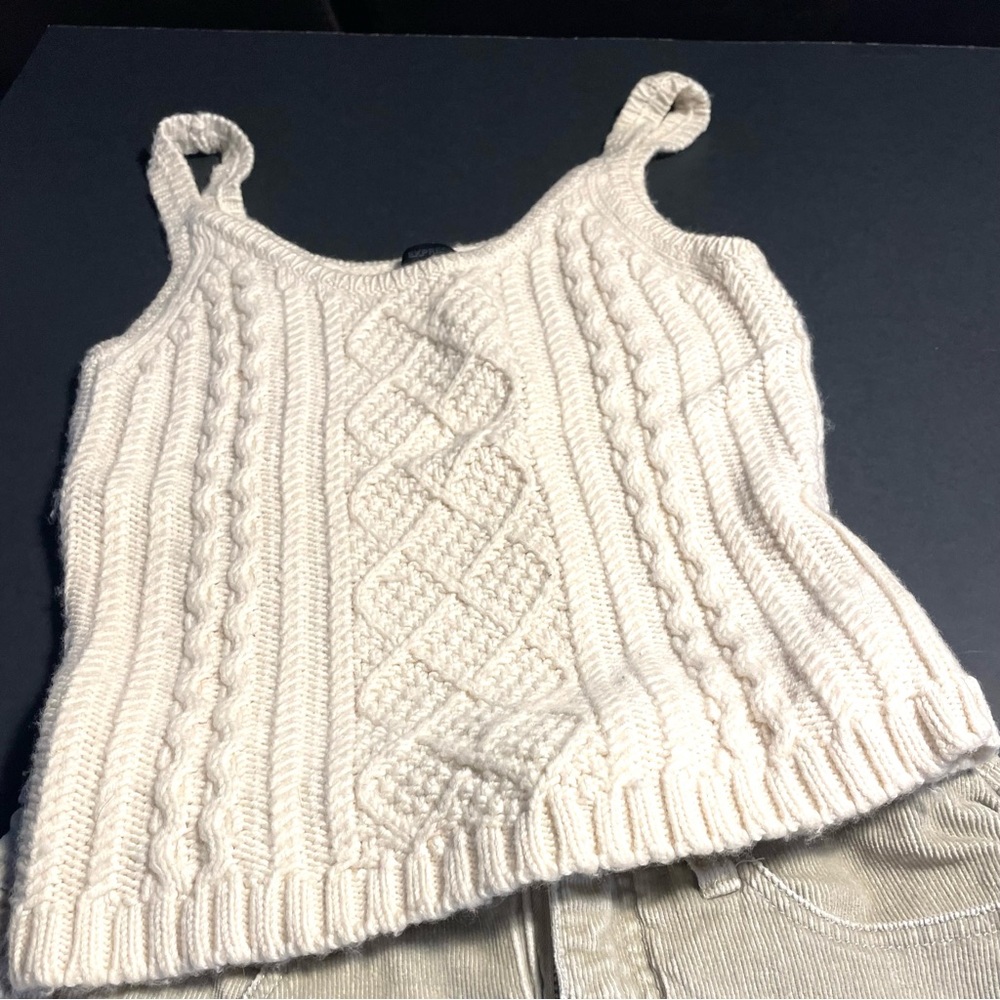 Express wool sweater tank top, ribbed pattern. Size small - Picture 3 of 11
